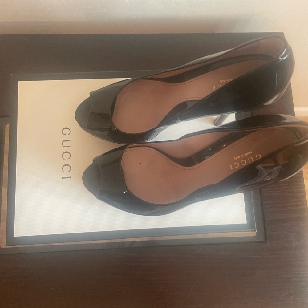 Gucci Patent Leather Peep Toe Stilletos IT 40/US10 - Picture 3 of 5